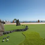 Villa Volcan Con Piscina E Impresionantes Vistas Al Mar, Padel Y Mini Golf En Montana Roja Playa Blanca