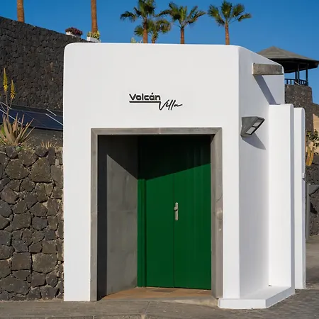 Volcán Con Piscina E Impresionantes Vistas Al Mar, Pádel Y Mini Golf En Montaña Roja Villa Playa Blanca (Lanzarote)
