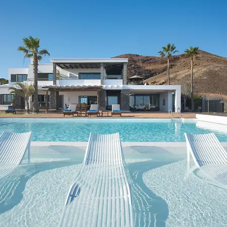 Volcan Con Piscina E Impresionantes Vistas Al Mar, Padel Y Mini Golf En Montana Roja * Playa Blanca (Lanzarote)