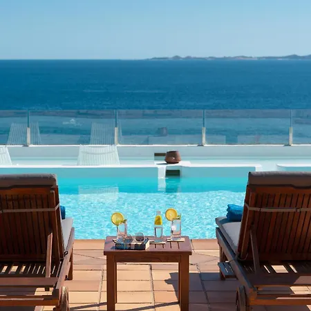 Villa Volcan Con Piscina E Impresionantes Vistas Al Mar, Padel Y Mini Golf En Montana Roja Playa Blanca (Lanzarote)