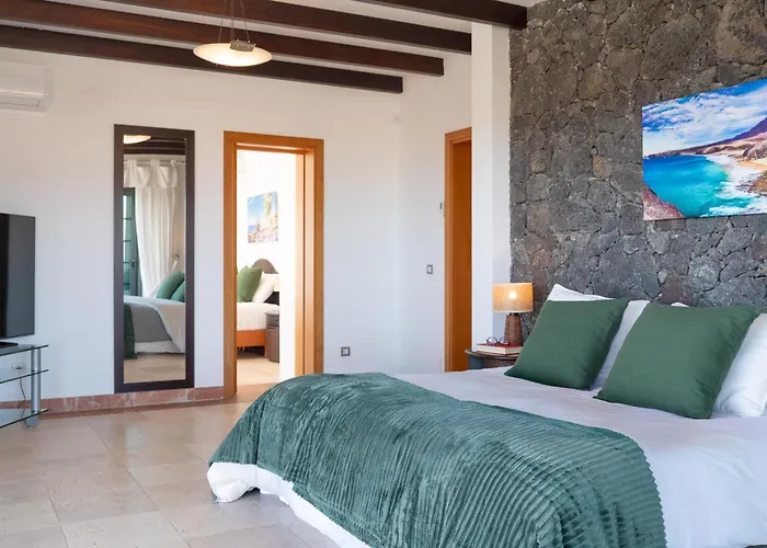 Volcan Con Piscina E Impresionantes Vistas Al Mar, Padel Y Mini Golf En Montana Roja * Πλάγια Μπλάνκα