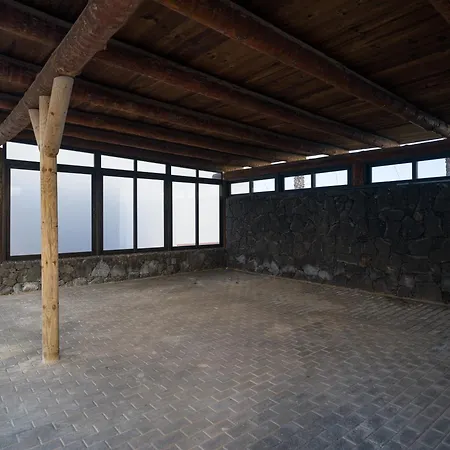 Volcán Con Piscina E Impresionantes Vistas Al Mar, Pádel Y Mini Golf En Montaña Roja * Playa Blanca (Lanzarote)