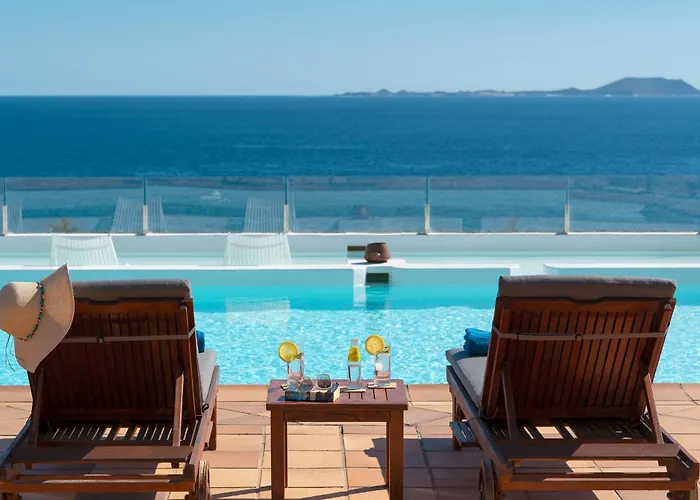 Villa Volcán Con Piscina E Impresionantes Vistas Al Mar, Pádel Y Mini Golf En Montaña Roja Playa Blanca (Lanzarote)